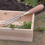 Sophie Conran for Burgon & Ball garden weeder