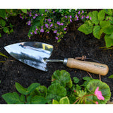 RHS-endorsed stainless steel Groundbreaker trowel